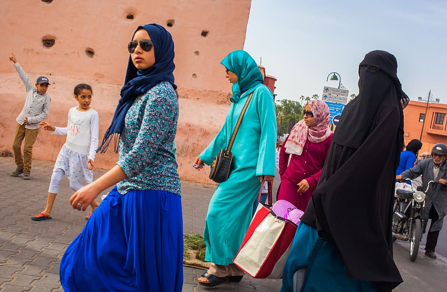 How to Dress in Morocco?